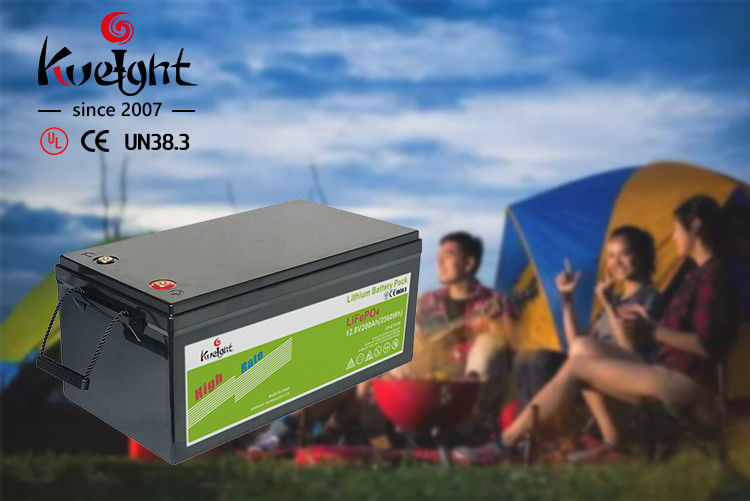batterie de la vie de cycle de la batterie IP65 de 12.8v 200ah 12V LiFePO4 haute pour le système domestique solaire